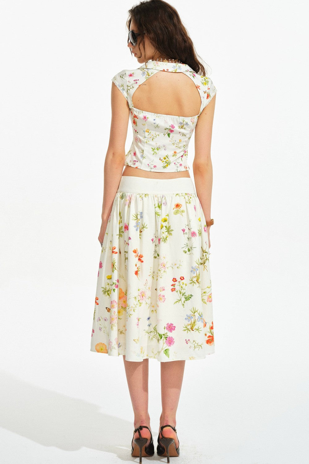 Retro Floral Hand-Painted Set-Up