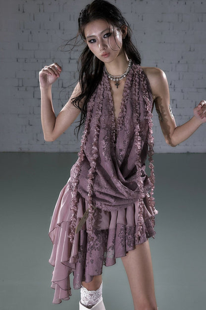 Abito halter con ruches in pizzo