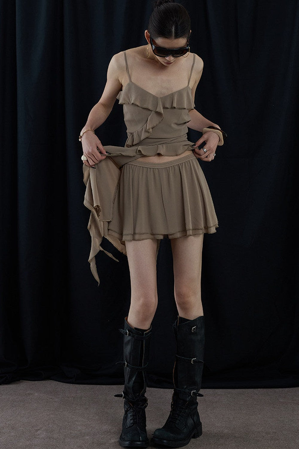 Romantisches Retro-Set mit asymmetrischem Rock