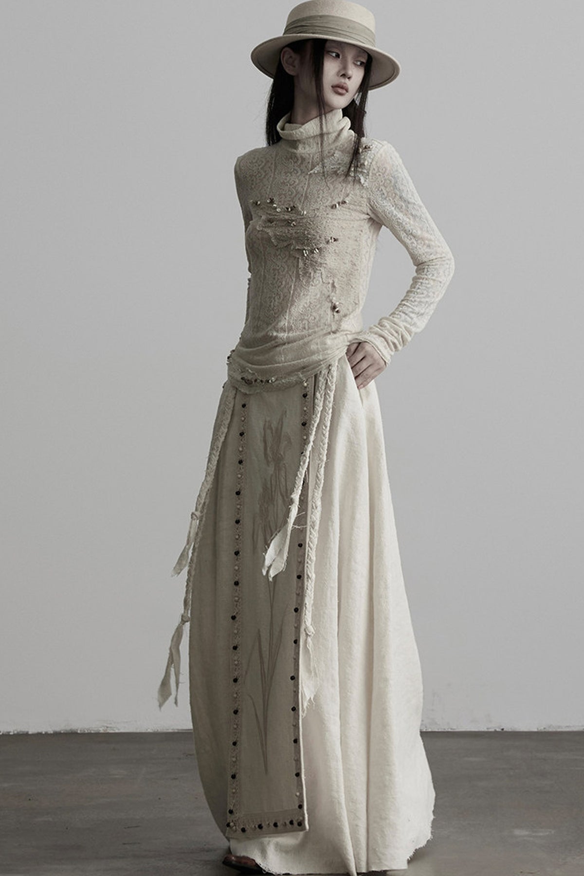 Irregular Lace Patchwork Long-Sleeve T-Shirt