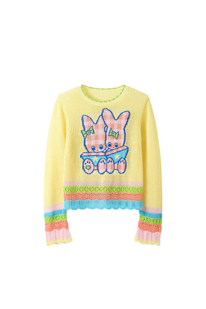 Gelber Netzstrickpullover mit Herz-Lochmuster