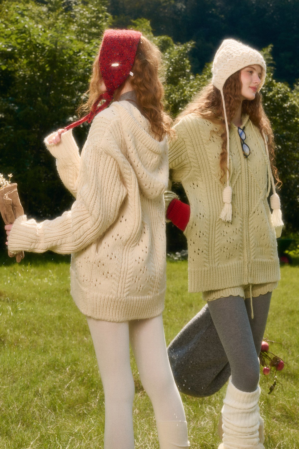 Set aus weicher Lammwoll-Strickjacke mit Zopfmuster und Kapuze sowie Shorts