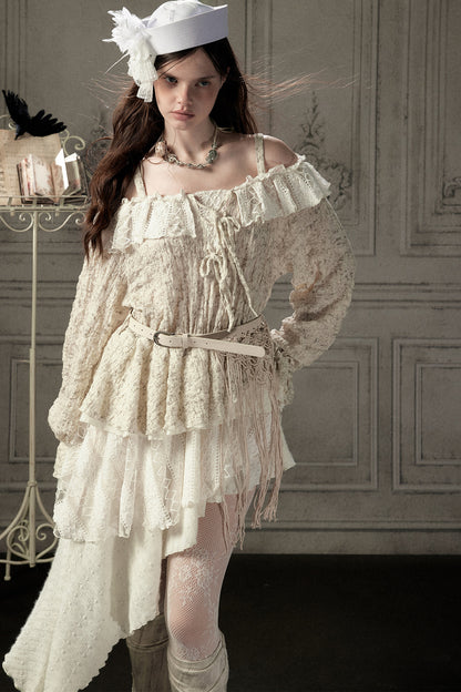 Beige One-Shoulder Lace Trailing Dress