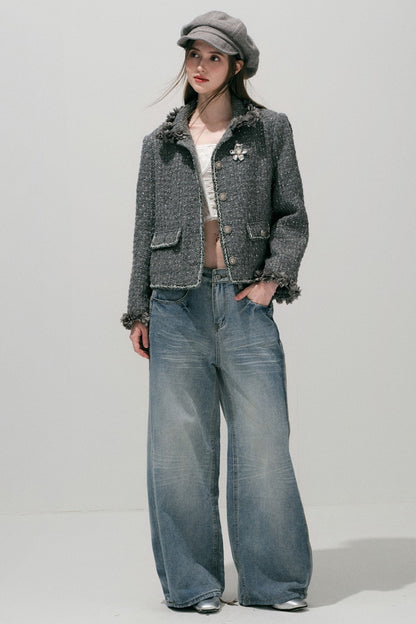 Hellblaue gewaschene Jeans mit weitem Bein