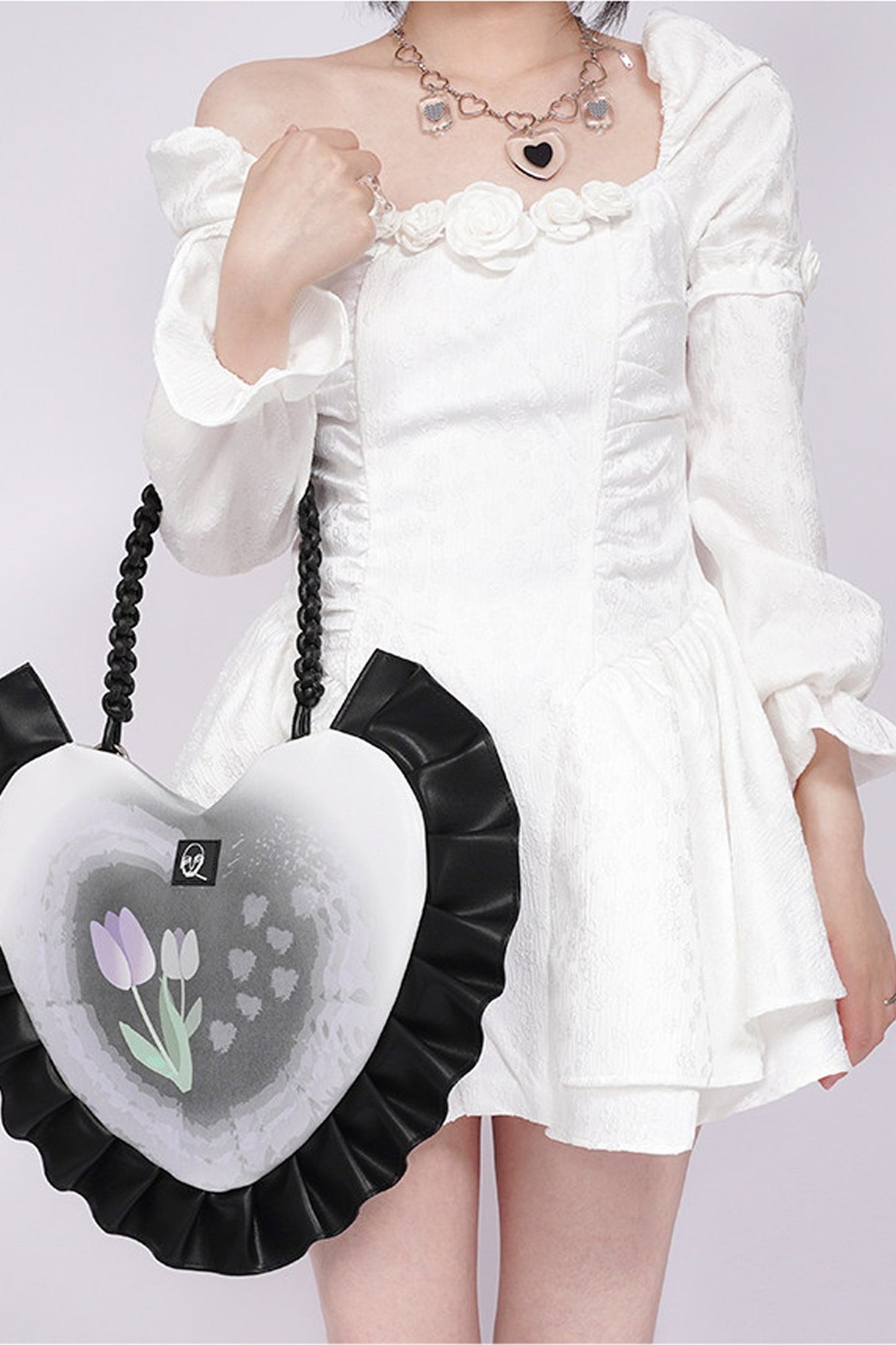 Tulip Heart Woven Crossbody Bag