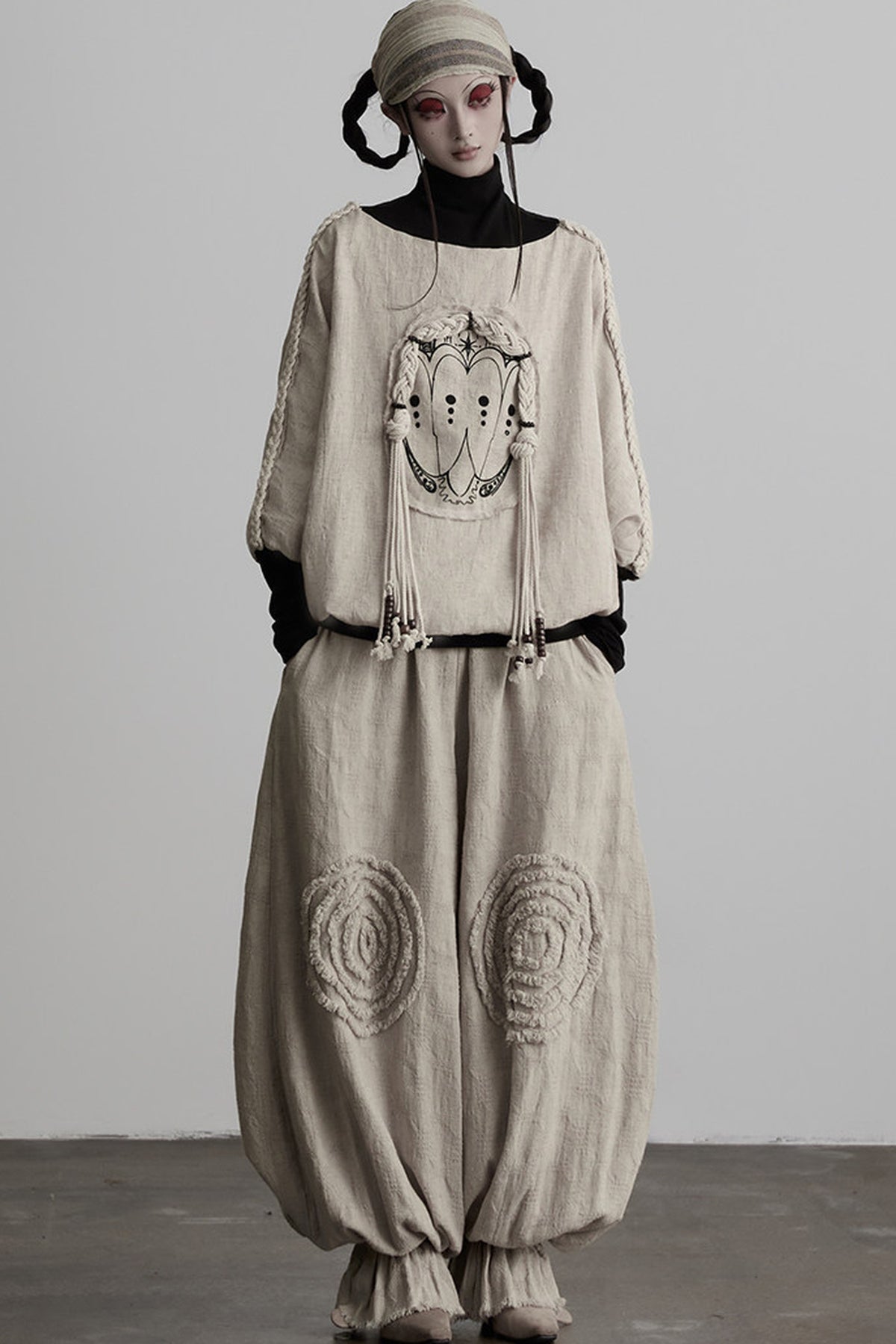 Loose-Fit High-Neck Batwing Sweatshirt