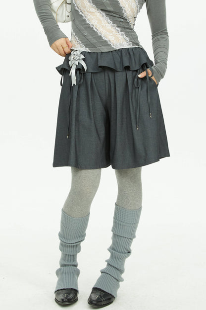 Short taille en dentelle à jambes larges gris
