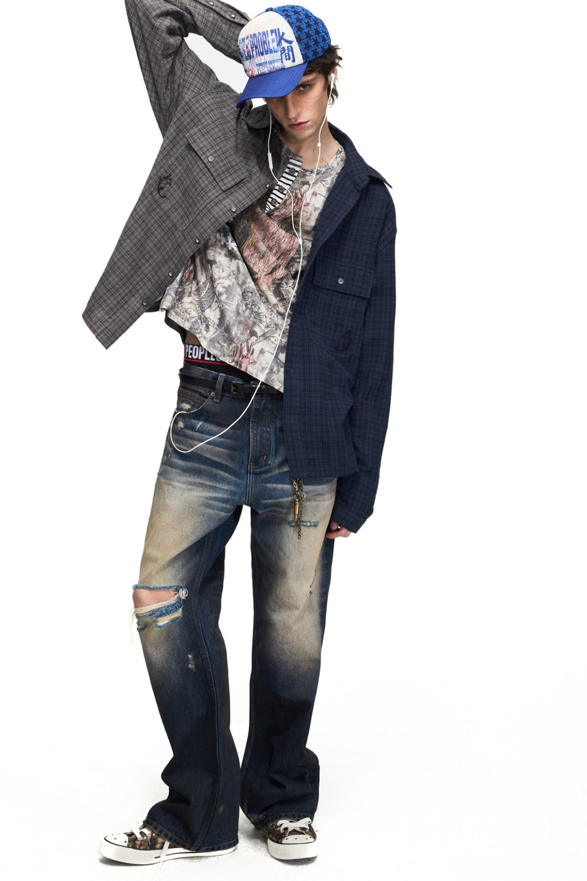 Gradient Washed Distressed Flared Jeans