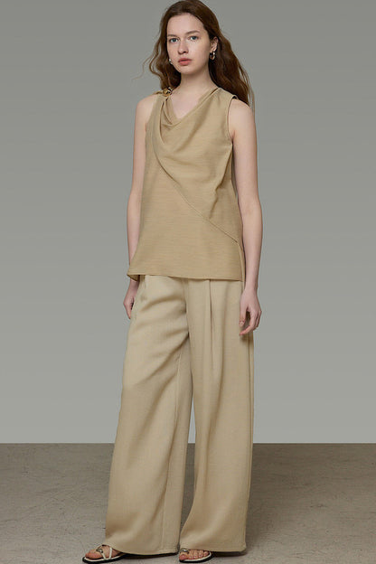 Unspoken gilet dal design di nicchia