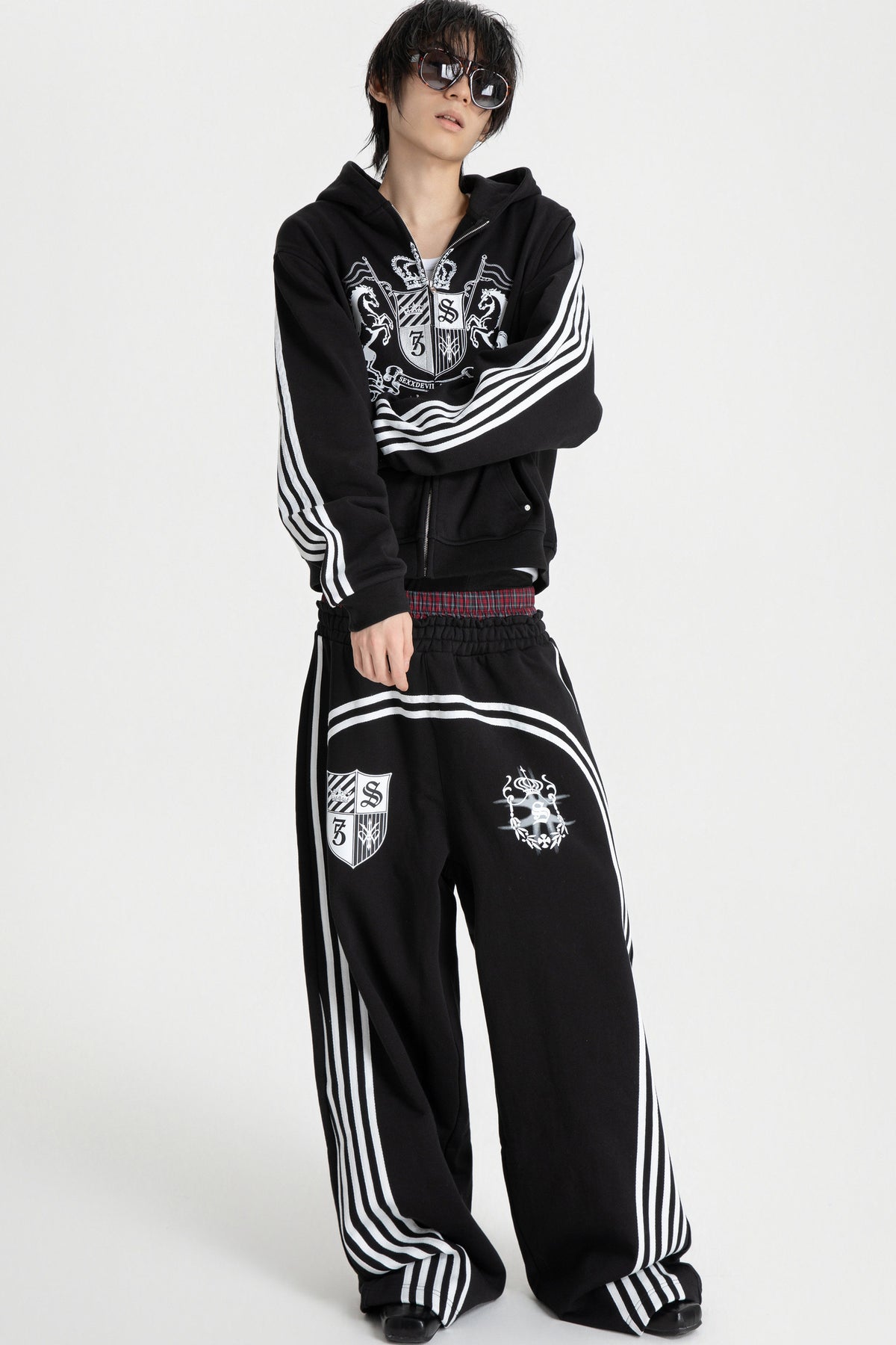 Double Waistband Emblem Sweatpants