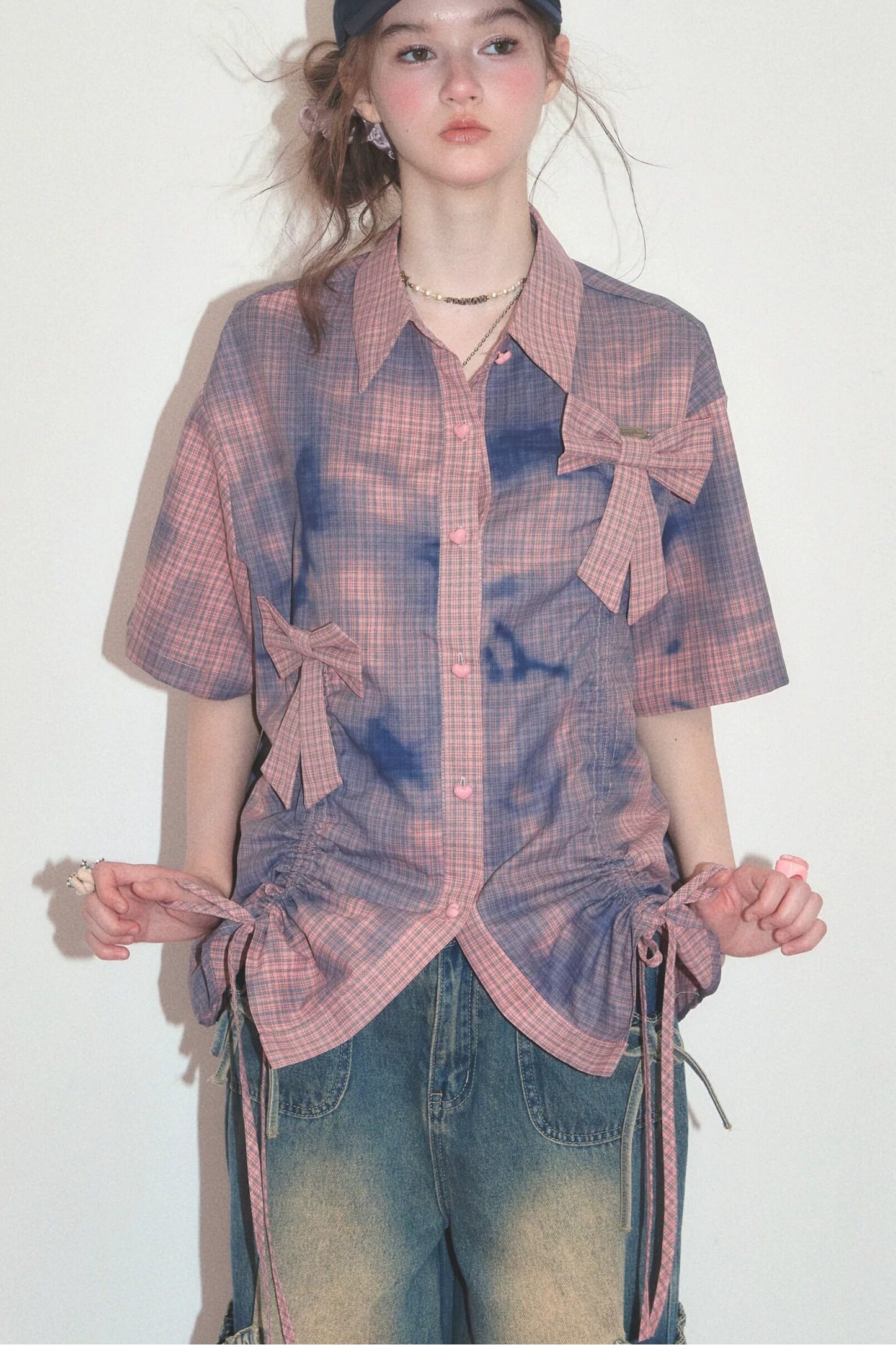 Chemise à manches courtes à carreaux roses avec nœud et cordon de serrage