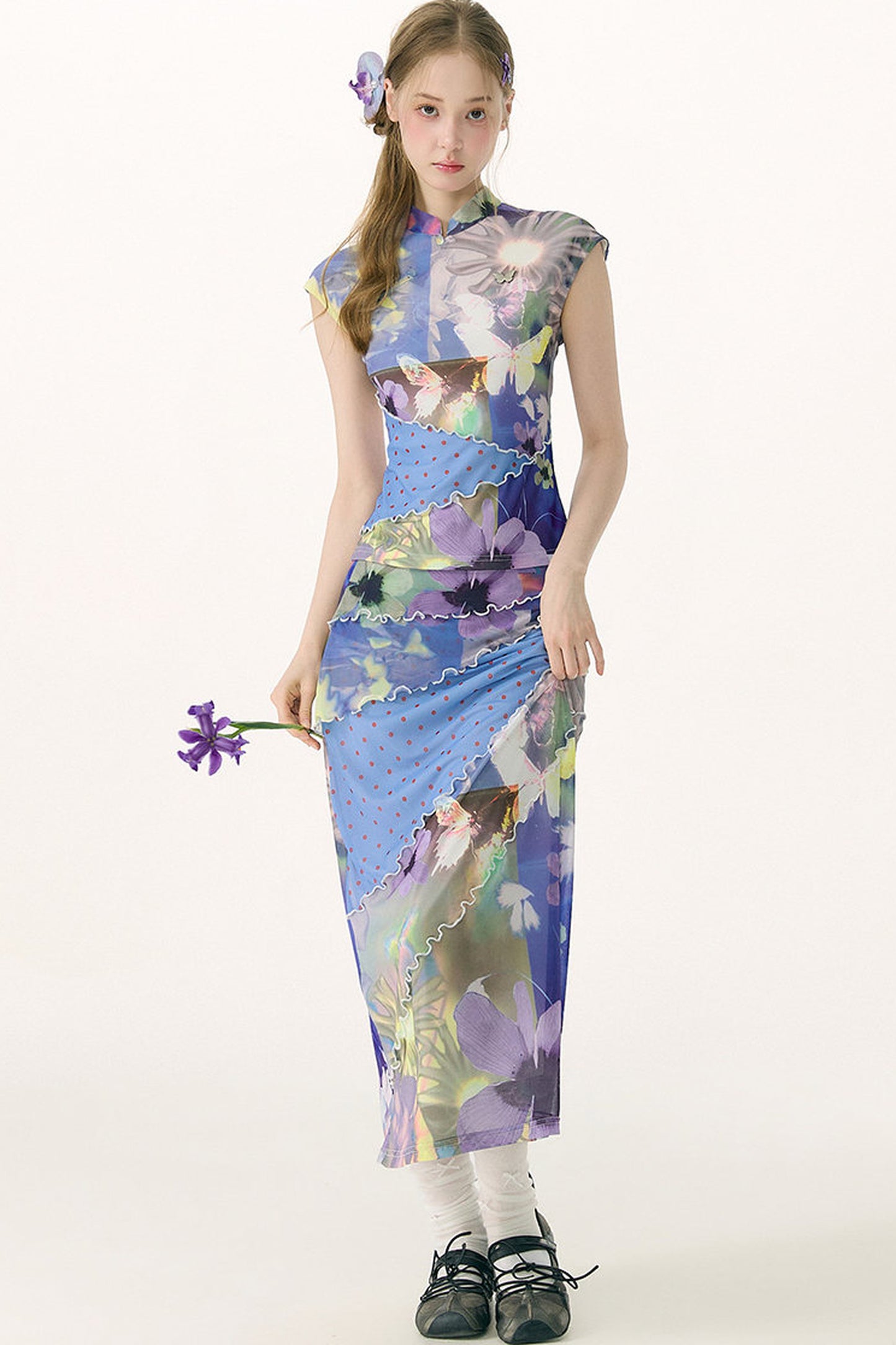 Set mit kurzärmeligem Oberteil mit Aquarell-Blumen- und Schmetterlingsprint