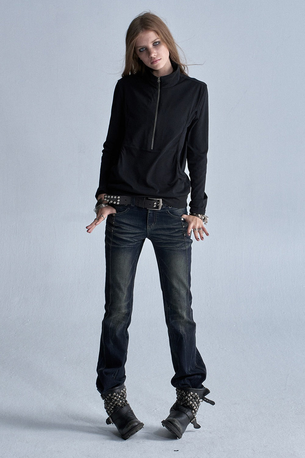 Black Long-Sleeve Zipper Print T-Shirt