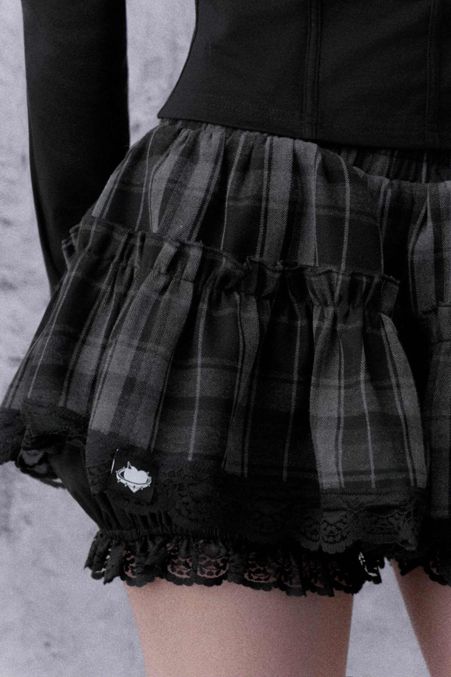 Gray Black Plaid Three-Layer Puffy Skirt