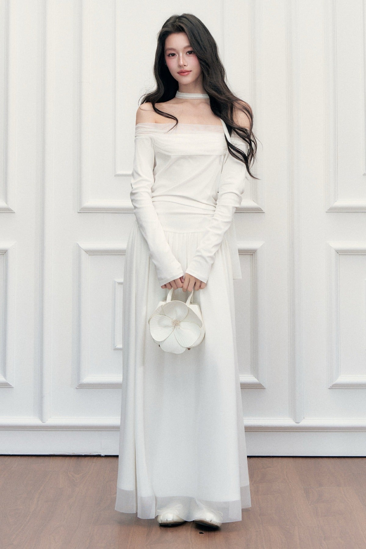 Schulterfreies Mesh-Lilienkleid