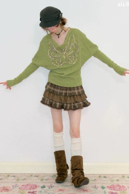 Stricktop mit Schmetterlingsstickerei