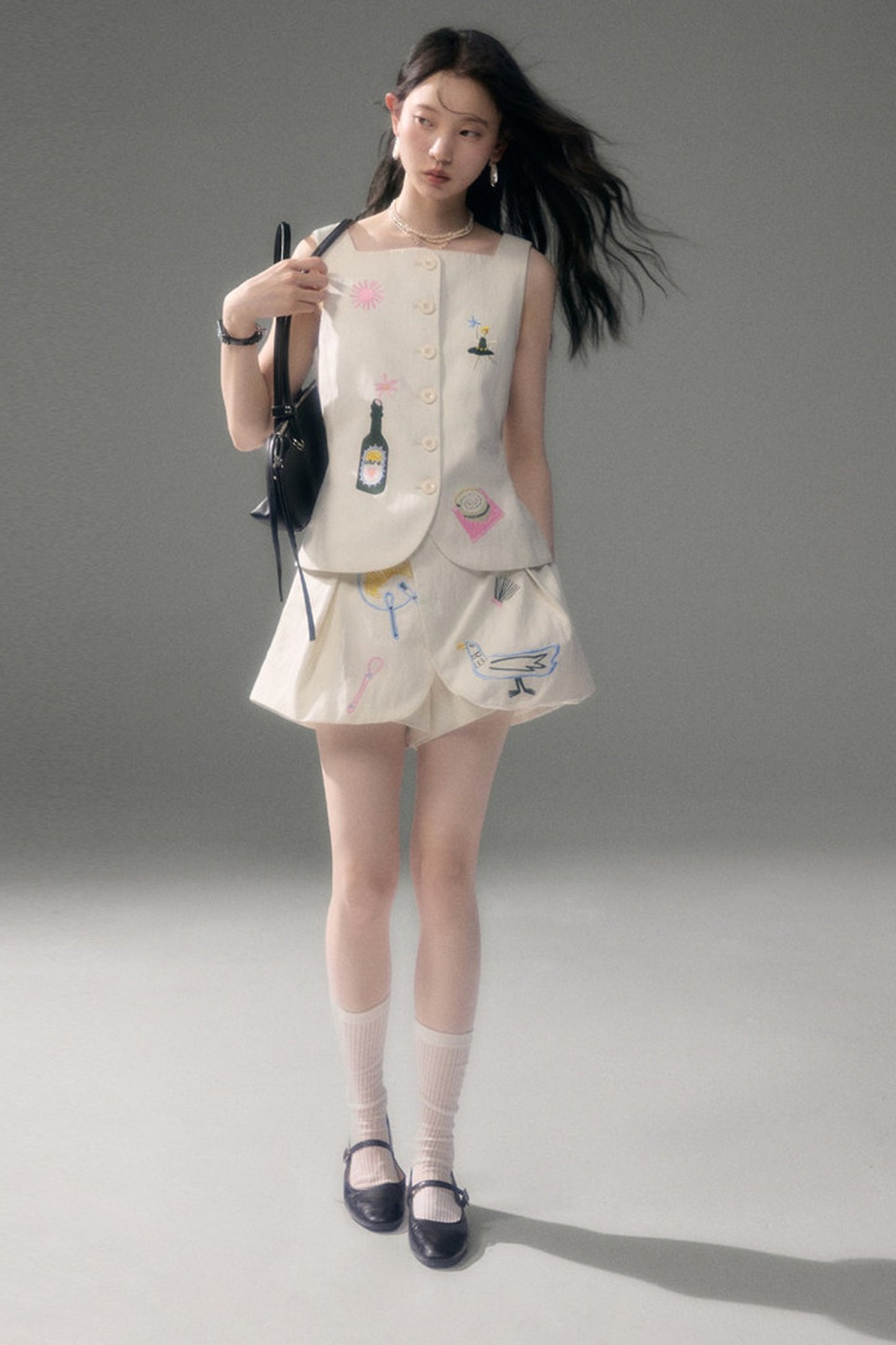 Ear Detail Tencel Cotton Embroidered Vest and Shorts Set-Up