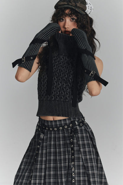 Short Backless Slim-Fit Knit Top with Tie Sleeves