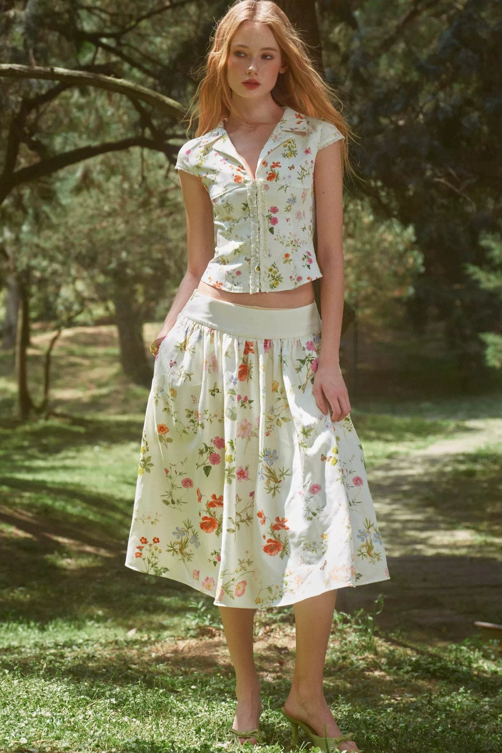 Retro Floral Hand-Painted Set-Up