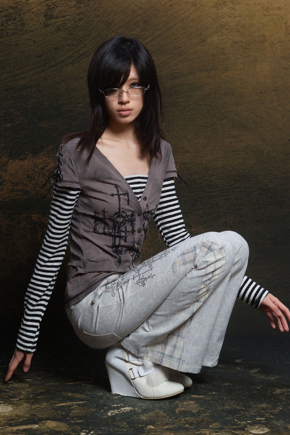 Cross Print Layered-Look V-Neck T-Shirt