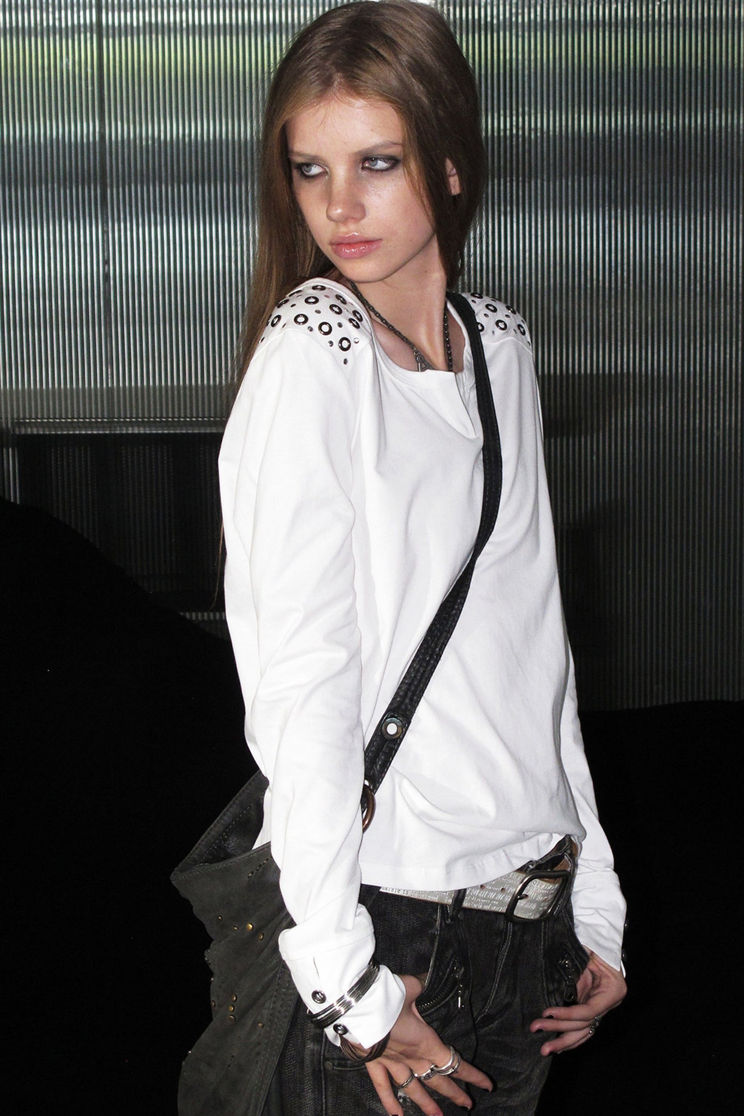 White V-Neck Rhinestone Long Sleeve T-Shirt