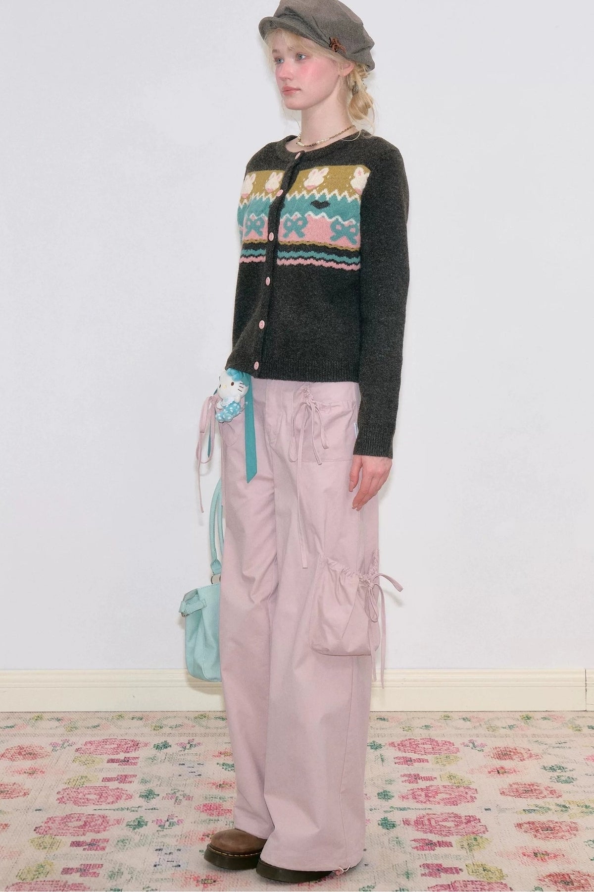 High-Waist-Hose mit weitem Bein und mehreren Taschen