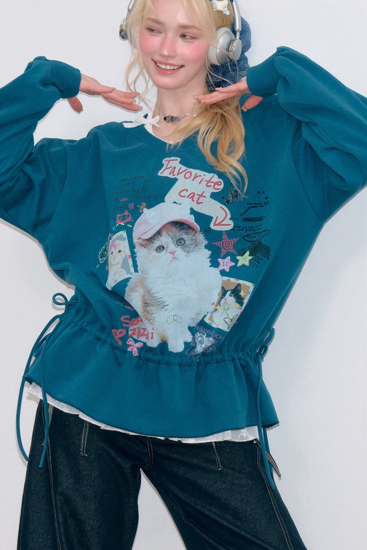 Cat Print V-Neck Sweatshirt