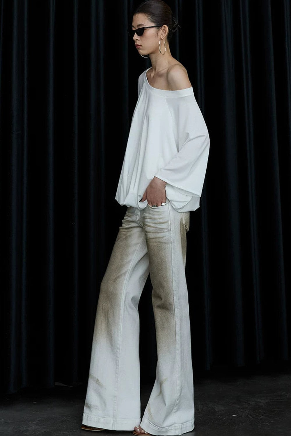 Distressed Gradient Low-Waist Jeans