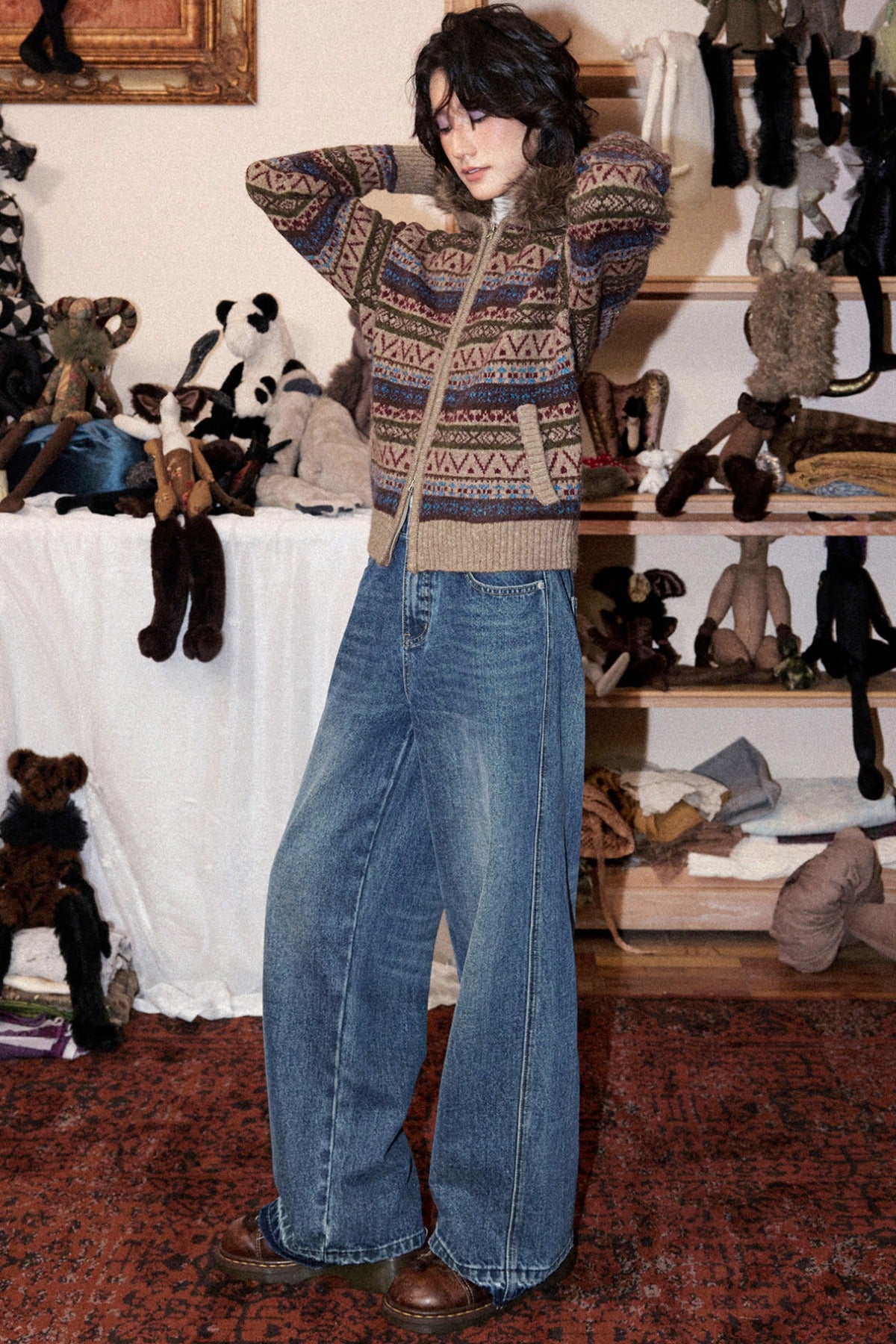 Straight-Leg Frayed Hem Denim Jeans