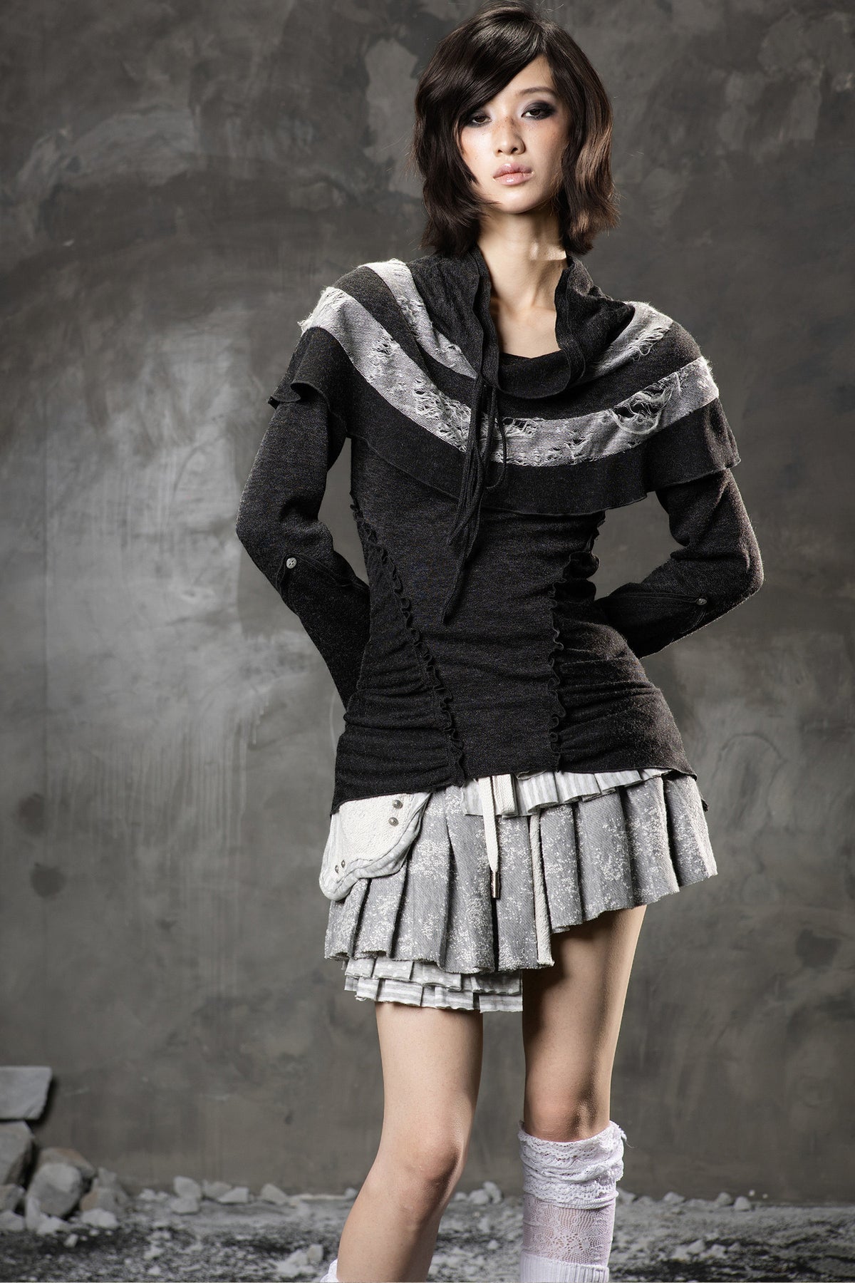 High-Waisted Multi-Layered Pleated Skirt