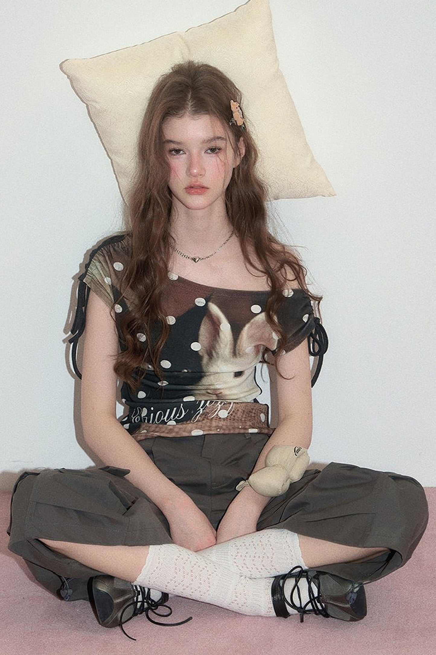 Off-Shoulder-Oberteil mit Kaninchenprint und Bindeband