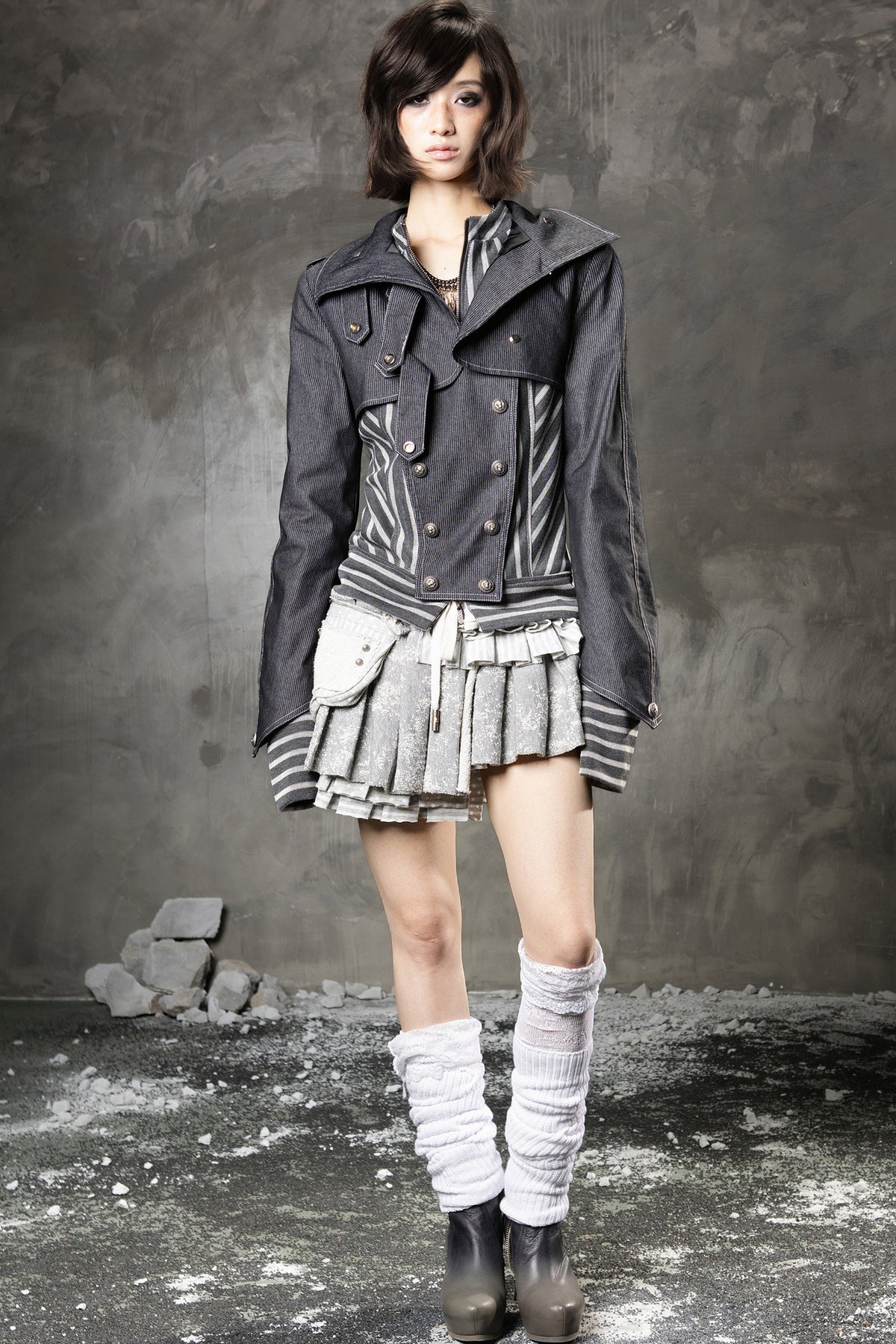 High-Waisted Multi-Layered Pleated Skirt