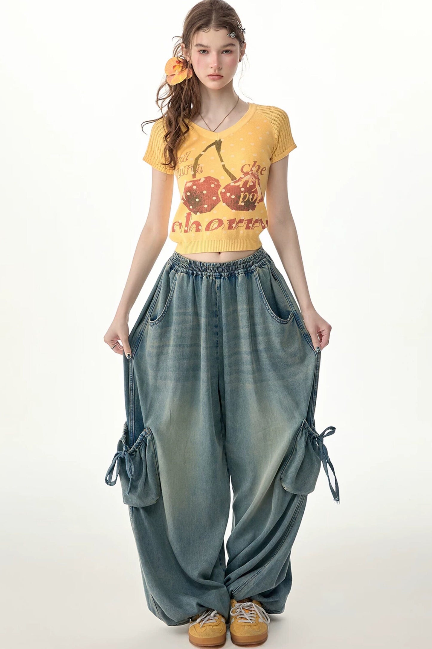 Retro-Jeanshose mit elastischem Bund und weitem Bein