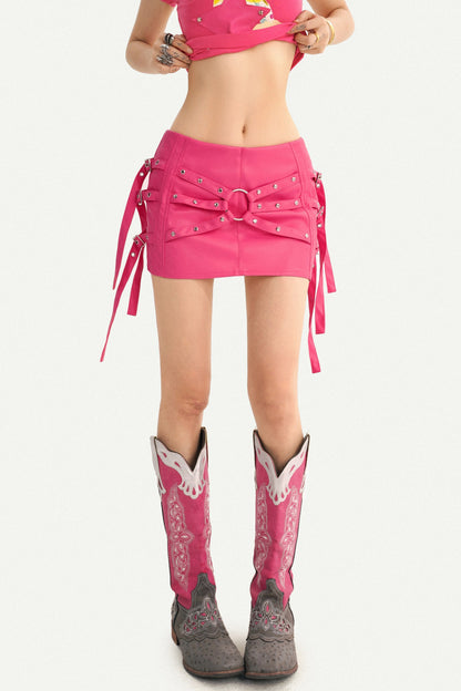 Ensemble mini-jupe en cuir à lacets rouge rosé