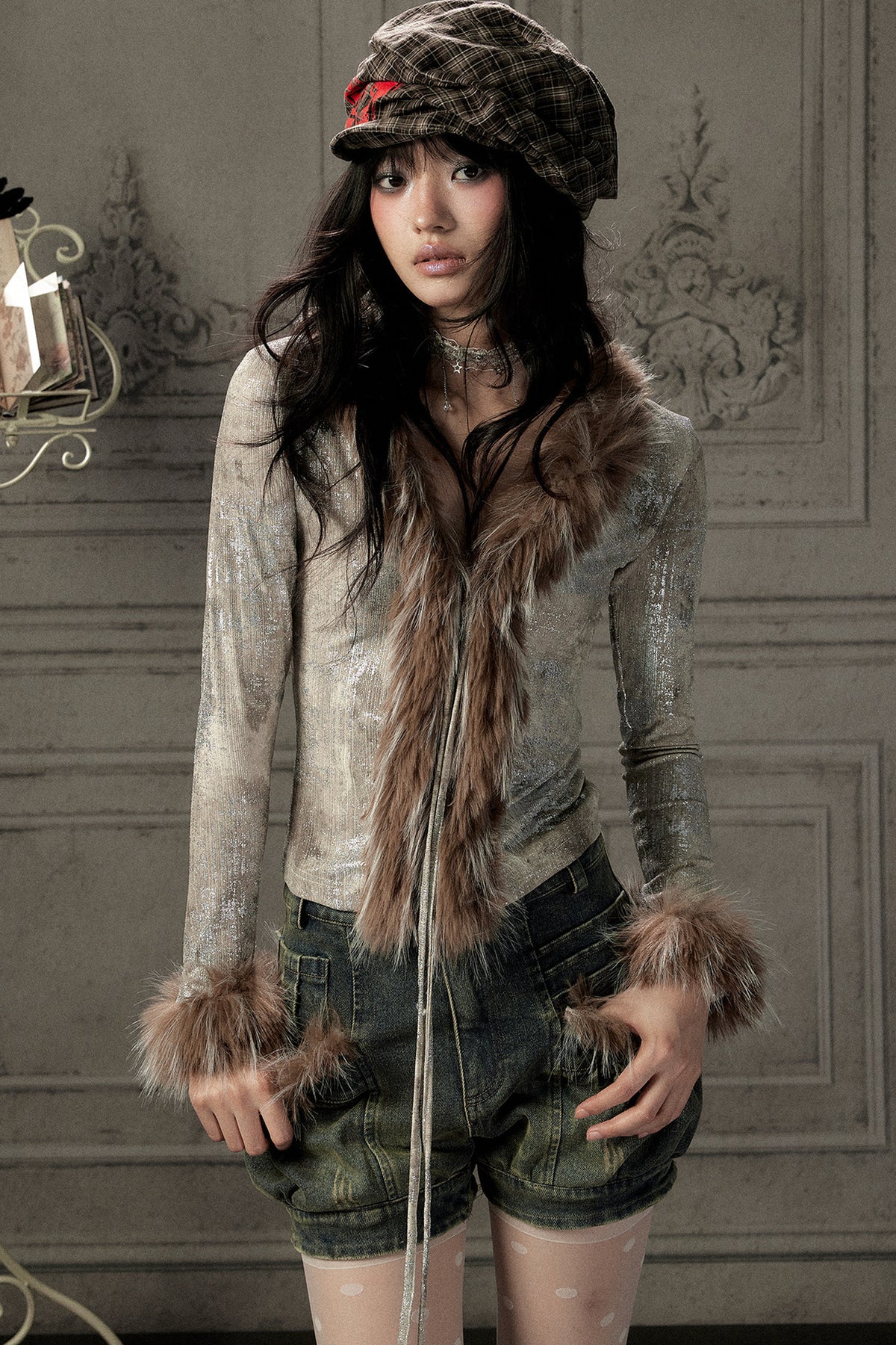 Fur Collar V-Neck Long-Sleeve T-Shirt