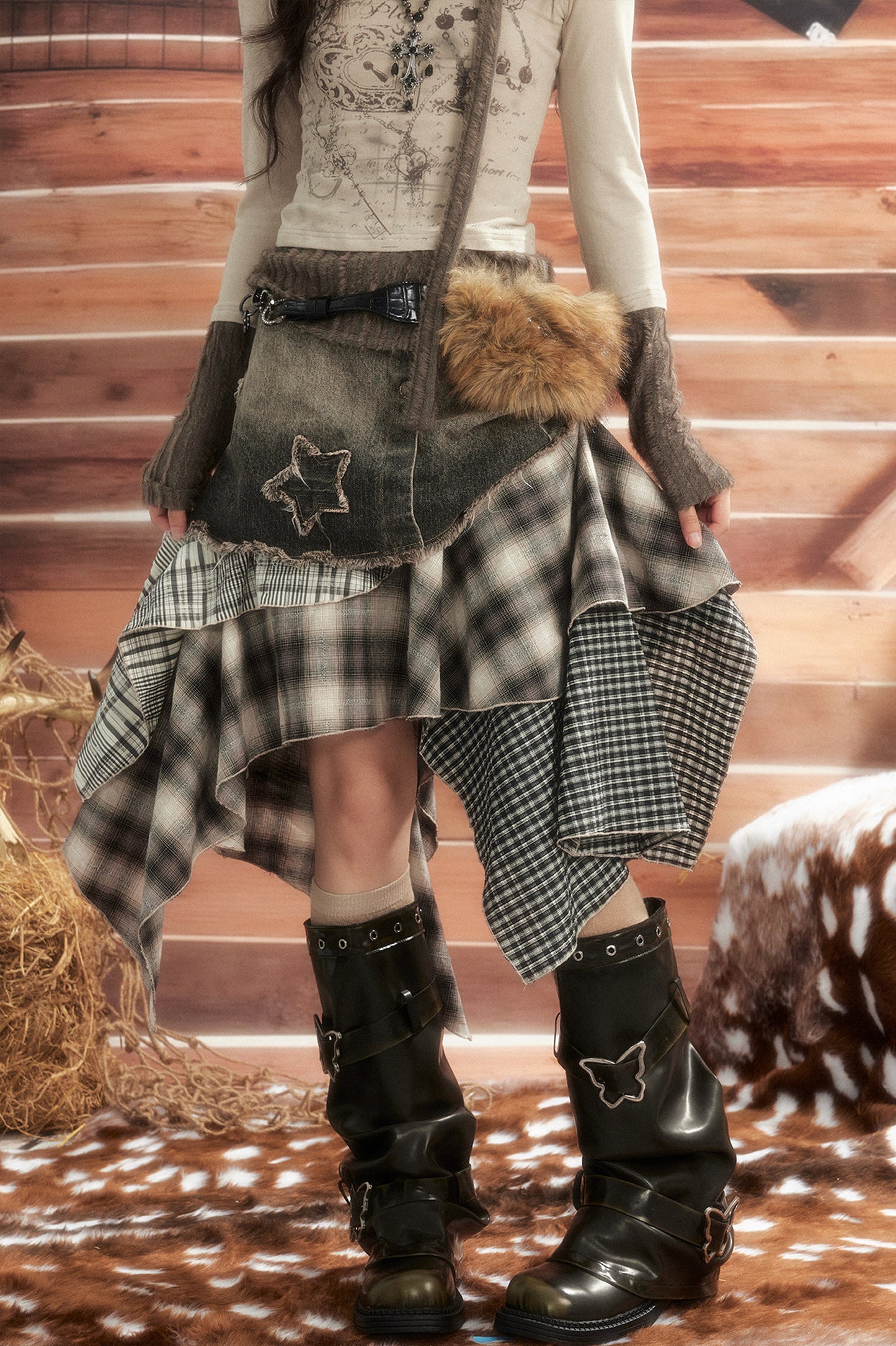 Jupe asymétrique en denim patchwork