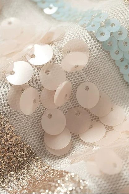 Abito in raso con paillettes barocche