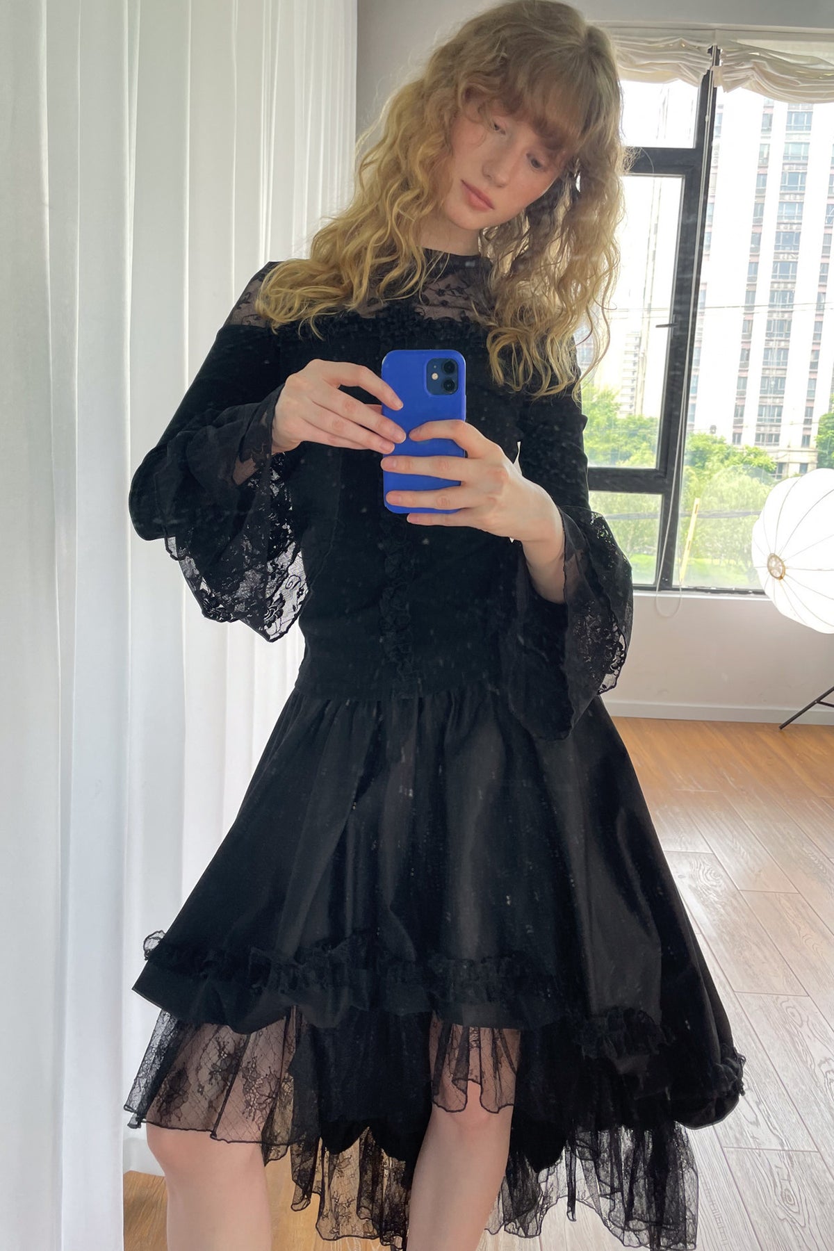 Lace Patchwork Ruffle Sleeve Knit Top