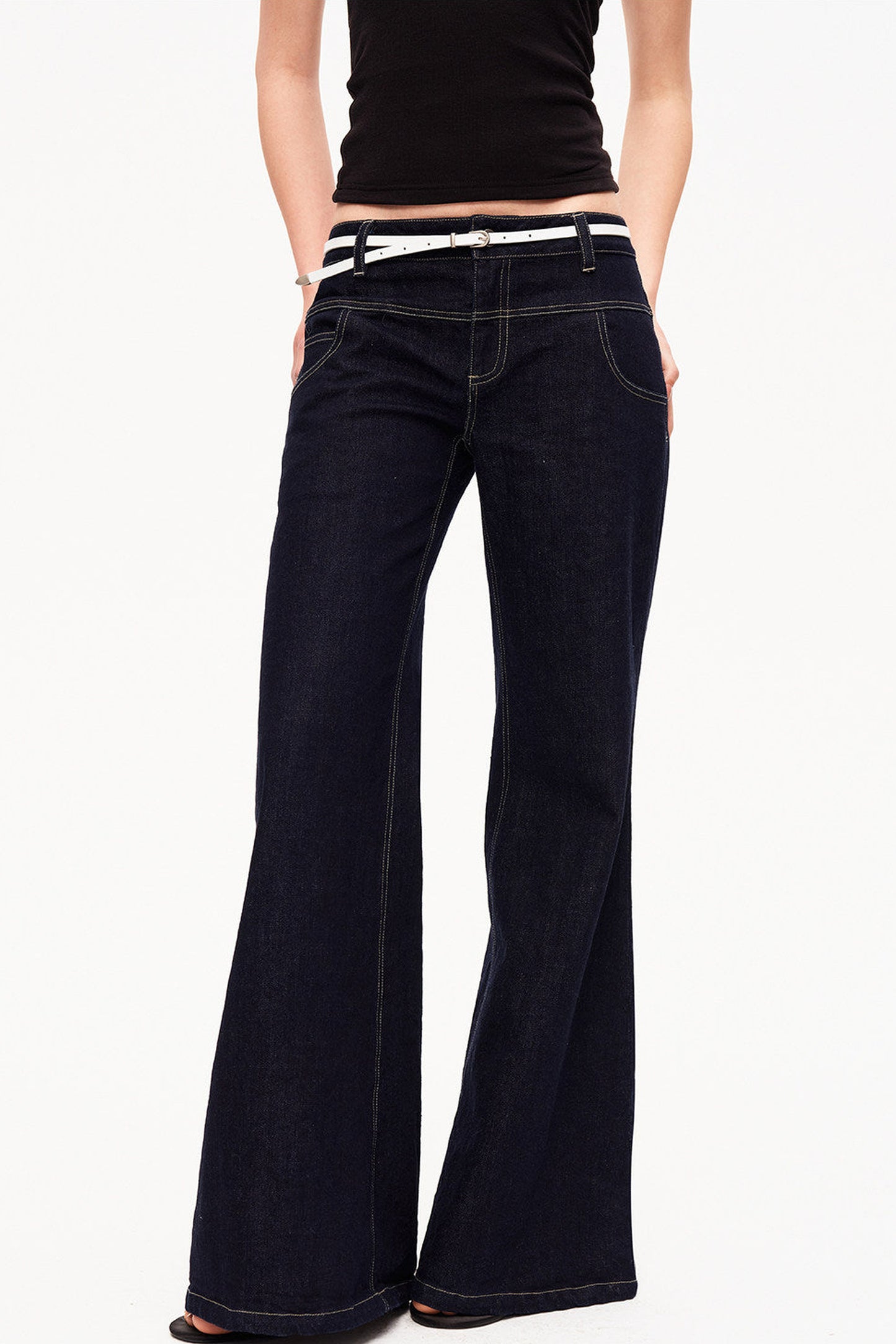 A Pose Retro Flared Jeans