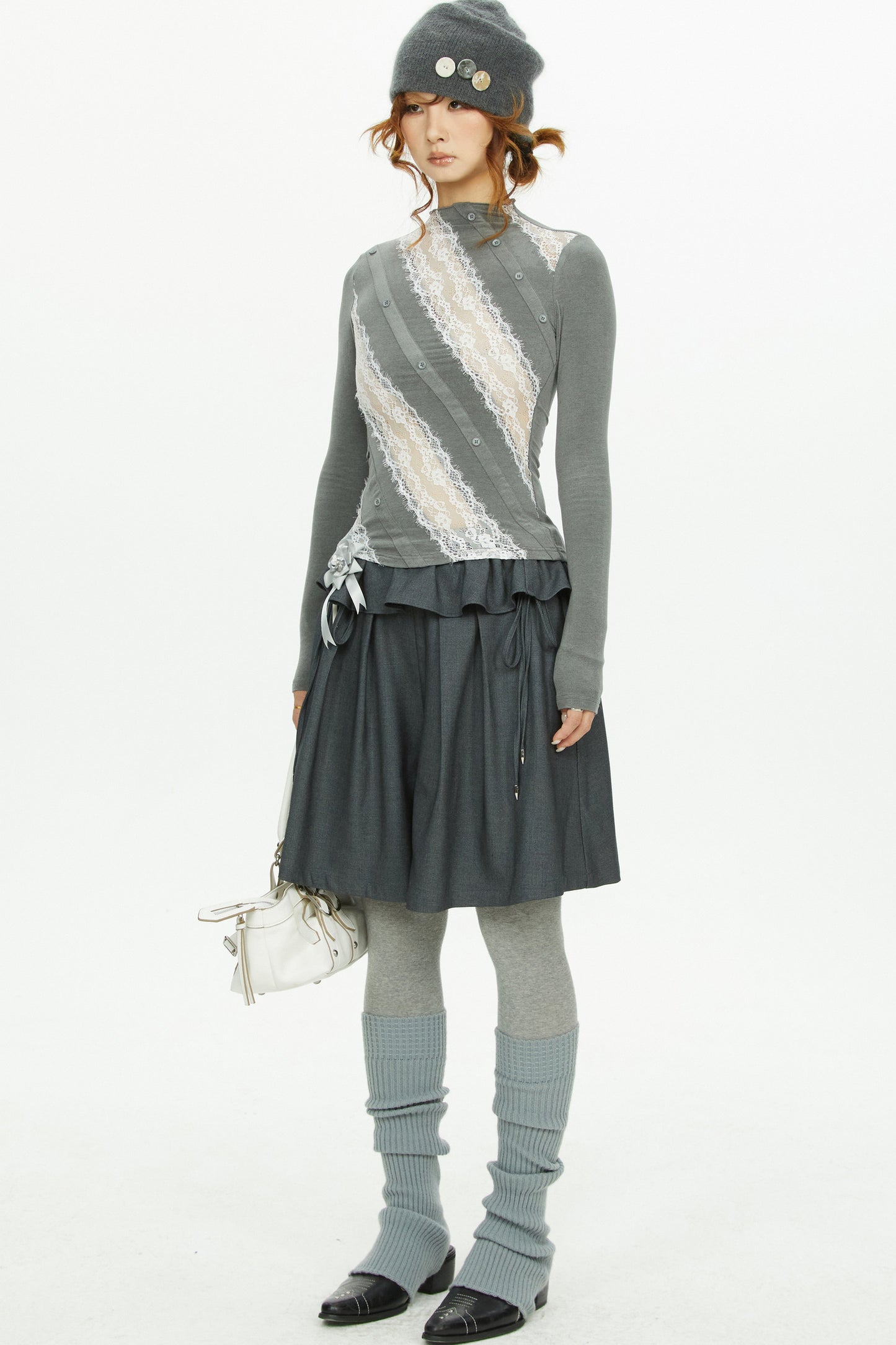 Short taille en dentelle à jambes larges gris