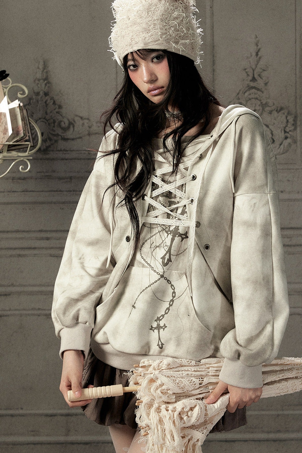 Distressed Drawstring Cross Print Hooded Pullover Sweatshirt