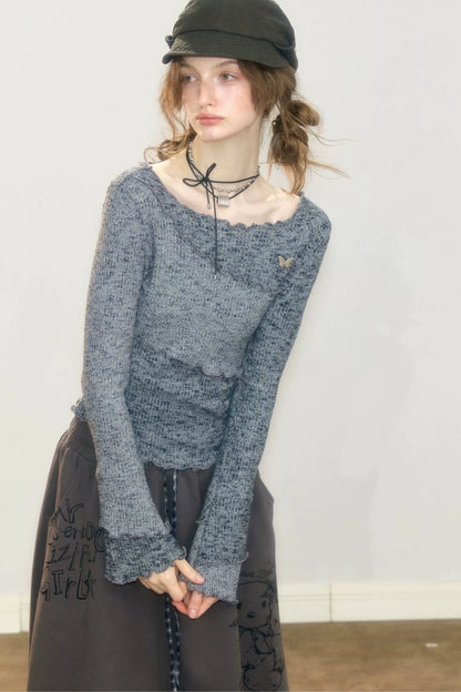 Strickoberteil mit Rüschenbesatz und Glockenärmeln