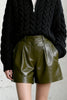 Armeegrüne Shorts