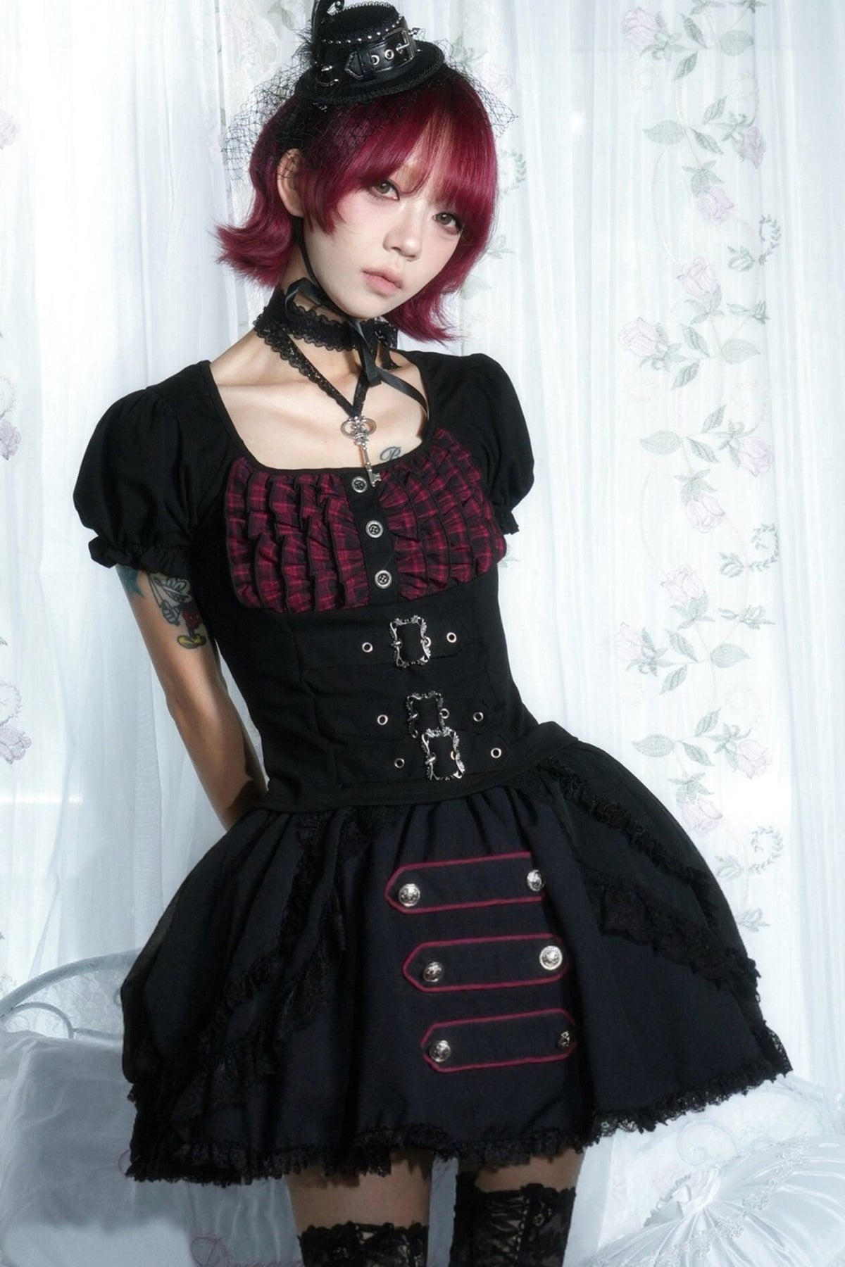 Plaid Puff Sleeve Knit Top and Mesh Cake Skirt Set-Up