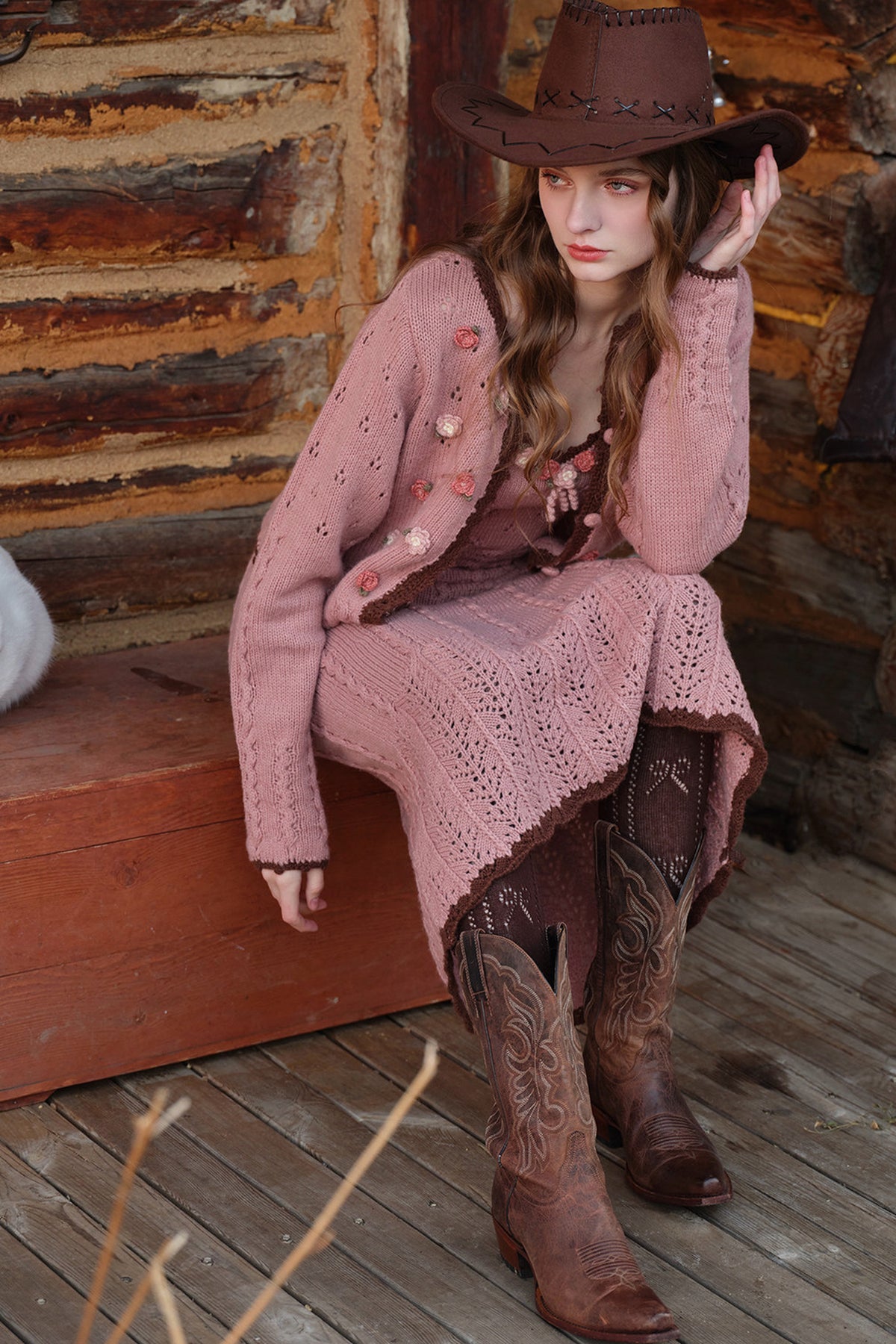 Wollstrick-Cardigan mit Blumenmuster und Kleid-Set
