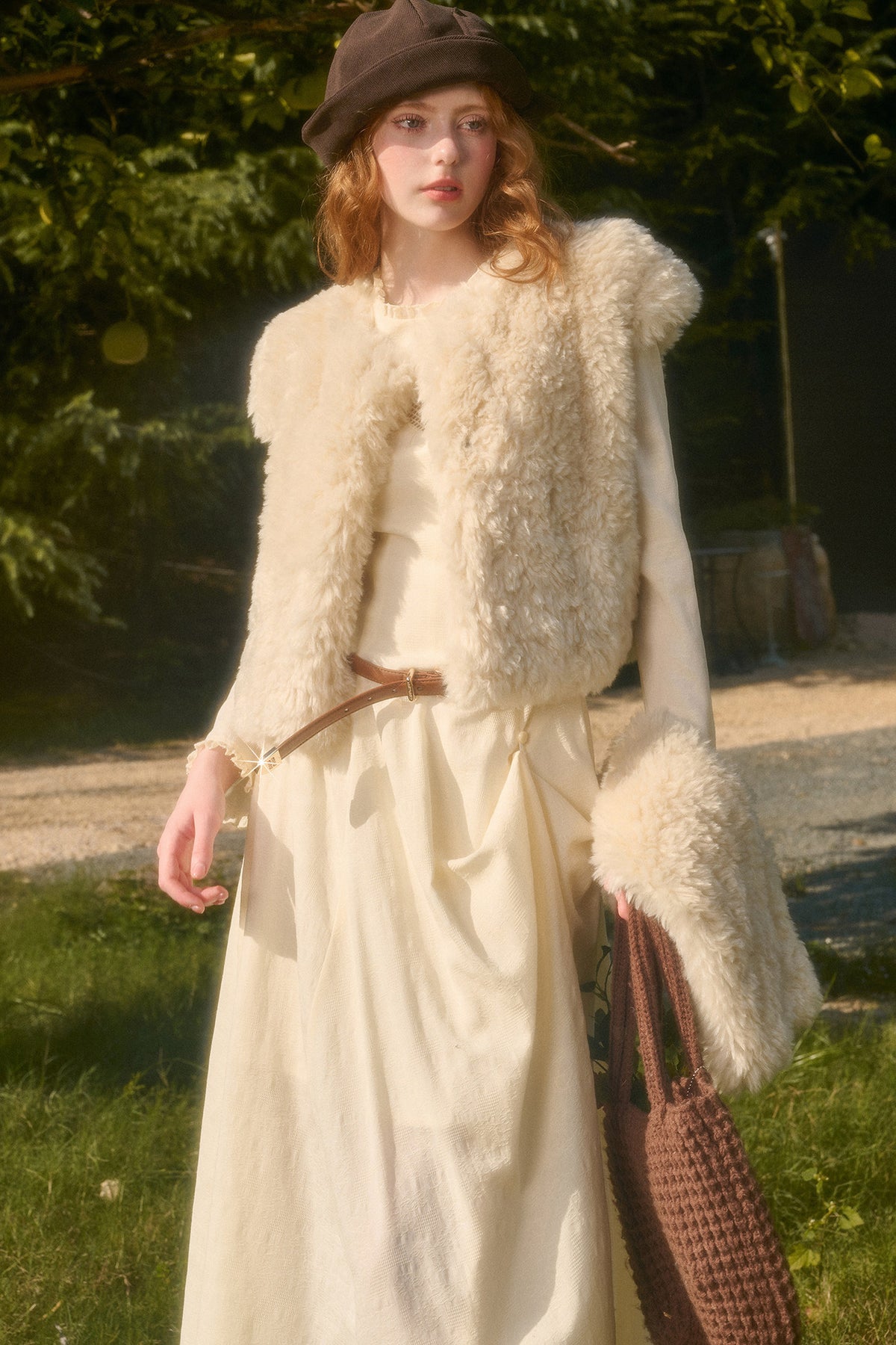 Short Snow Velvet Cat Vest