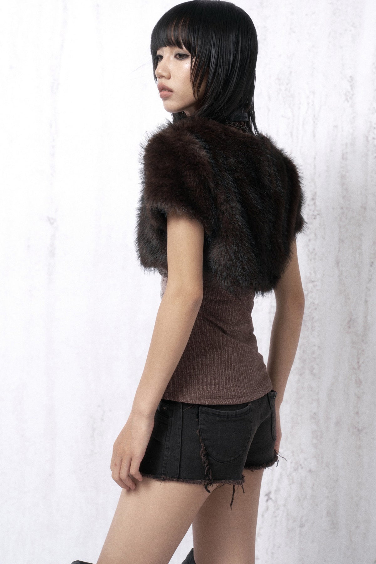 Heavy Sequin Embroidery Camisole and Fur Vest Set-Up