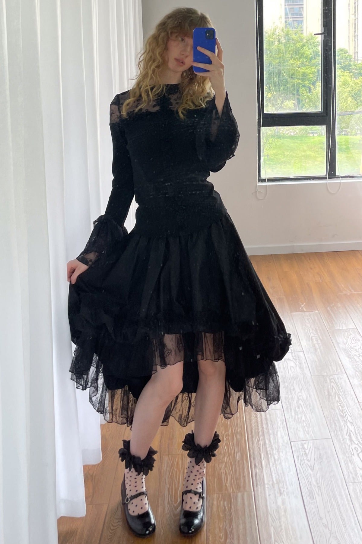 Lace Patchwork Ruffle Sleeve Knit Top