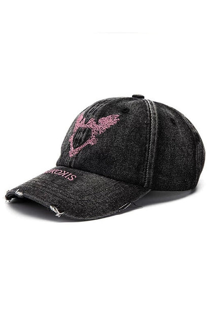 Casquette de baseball délavée à ailes en forme de cœur
