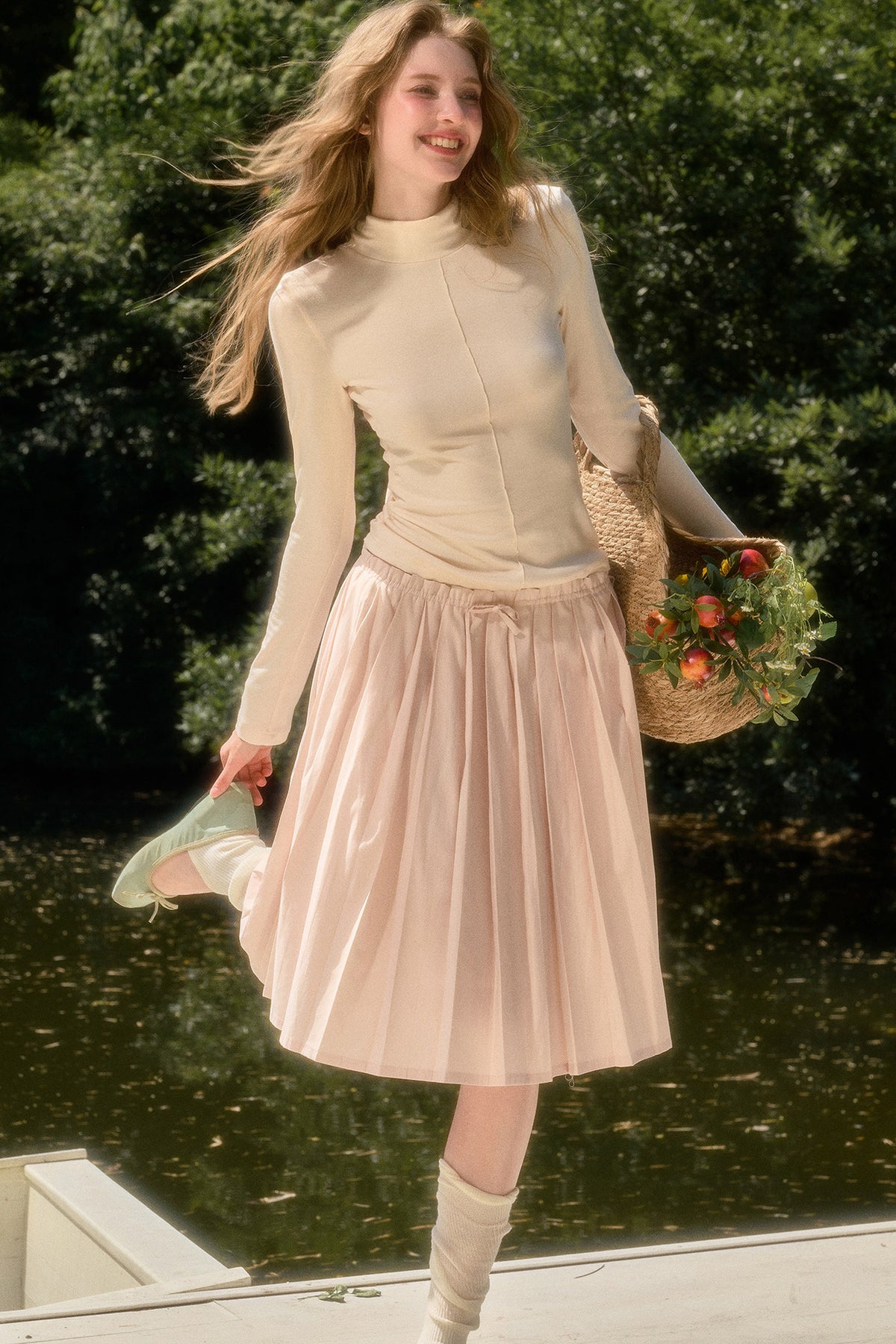 Elastic Waist Deer A-Line Pleated Skirt